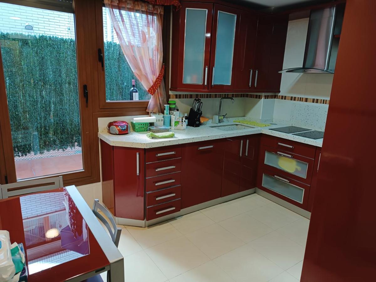 Karmelo Junto Al Metro Apartment บิลเบา ภายนอก รูปภาพ